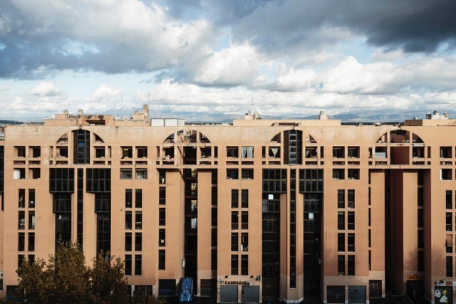 Il centro di accoglienza nel quartiere di Tor Sapienza che accoglie i minori richiedenti asilo, il 13 novembre 2014. - Christian Mantuano, OneShot